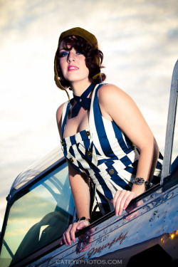 girls-n-aircraft:  Emily - WWII plane by *carlosthomas 