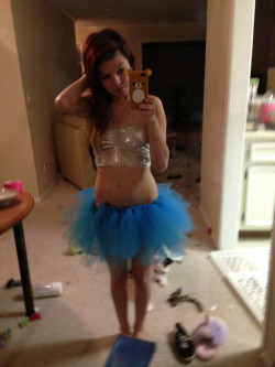 iowntheworld13:  My outfit I made for flux pavilion :)  I love