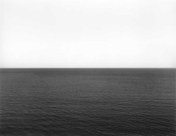 museumuesum:  Hiroshi Sugimoto photographs from the series Seascapes,