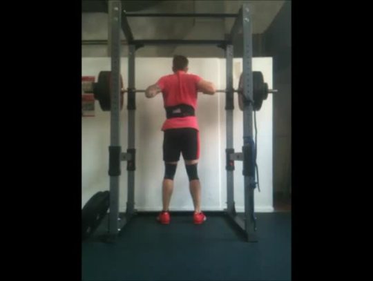 Today i hit a new Front Squat PR  3x125 kg \ 275 lbs…