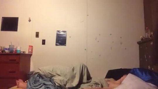 mutualwank:sex in his dorm bed