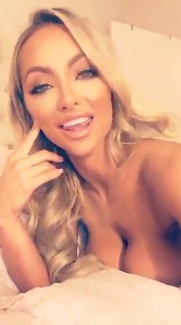 lindsey-pelas: http://Lindsey-Pelas.tumblr.com Lindsey Pelas!