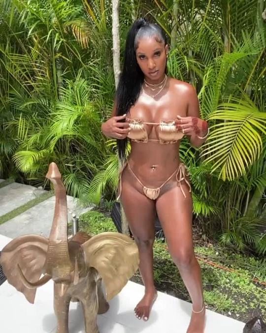 thefinestbeauties2:cuties2k20:Bernice Burgos