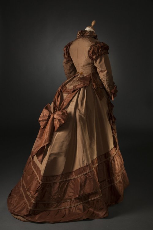 Afternoon dress ca. 1872From Tessier & Sarrou