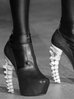 wink-smile-pout:  Shoes at Dsquared Fall