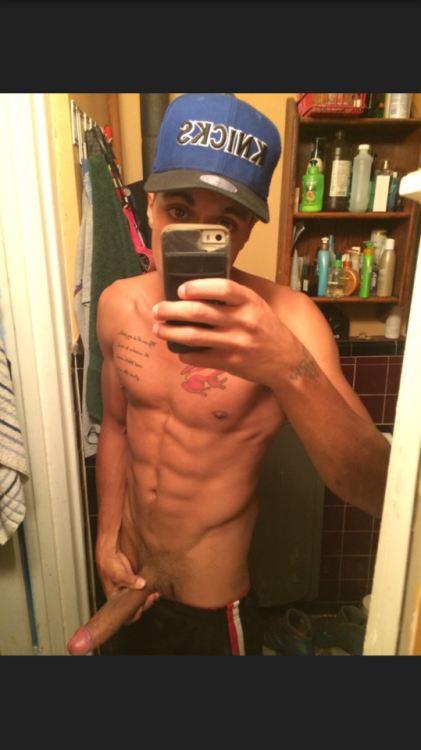 dominicanoboy14: Check out Moises Rivera in NYC For more post. Every 10 follower