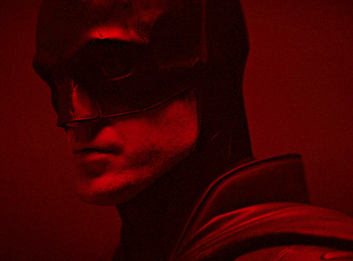hunterschafer: First look at Robert Pattinson as Batman