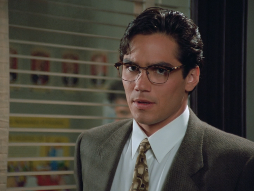 S01E08: Smart Kids (1 of 3)Lois & Clark: The New Adventures of Superman in High Definition! 