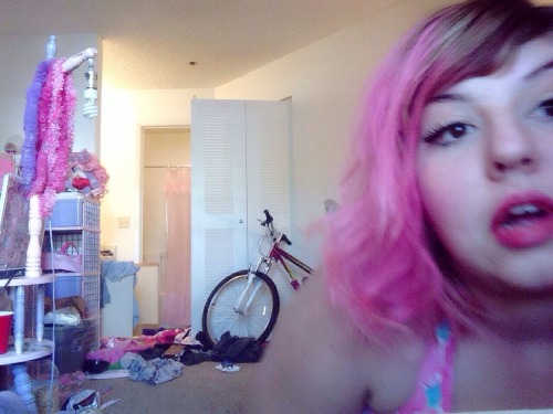 slayboybunny:  I was trying to take a photoshoot by the window but the maintenance guy @ my apartment kept walking past lmao excuse my dirty room im an animal but still cute