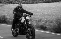 Caferacerpasion:  Go Go Go! Yamaha Xj650 Â€ªâ€Žbrat Styleâ€¬ Â€Œdesert