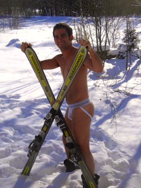 jarheadjay: muskybro:  skier in smelly jock  I’ll warm him up Nice uniform for skiing