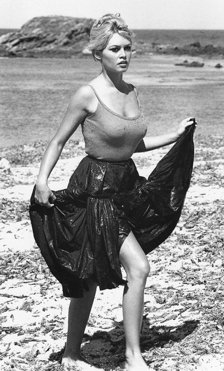 20th-century-man:  Brigitte Bardot 