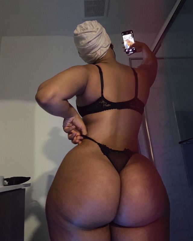 freakytyfromthachi:Send me a Freaky pic 