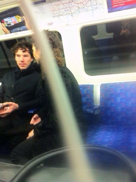 embraceyourgeekness:  Embraceyourgeekness:      ALWAYS. GET. THE.TUBE 
