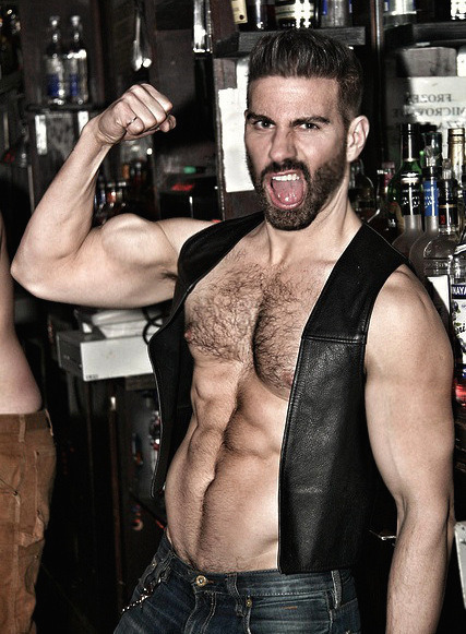 slavethompson:  Kneeling Now 