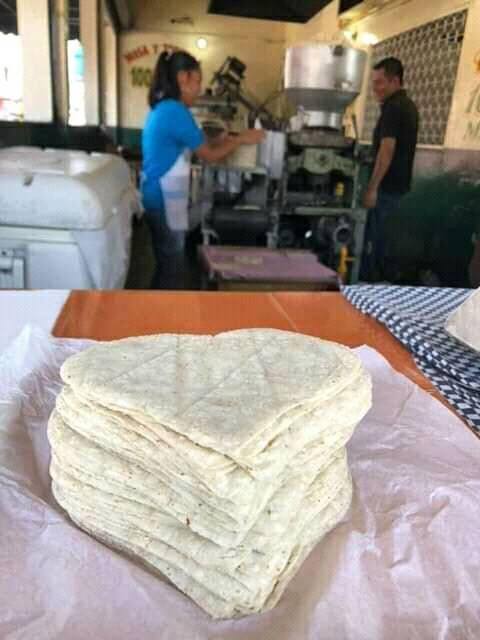cazadordementes:  Tortilla en forma de ♥ #SoloenMéxico