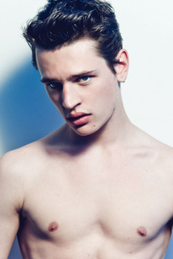 strangeforeignbeauty:  Nick Yardley [ fave models | 1000  notes | facebook | twitter ]
