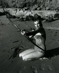 Anita Ekberg par André de Dienes.