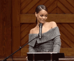 rihennalately:“So I made it to Harvard” - Rihanna on stage while accepting the 2017 Harvard Humanitarian of The Year Award at Harvard University 