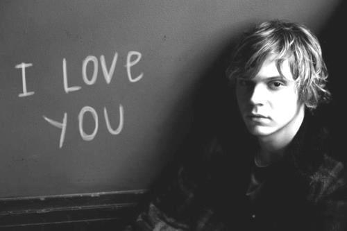 rowdyboy62:  Evan Peters - American Horror Story