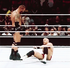 rwfan11:  Randy is THE MASTER in that ring!