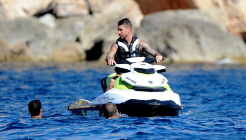 realmadridlocavictoria:Sergio Ramos is seen enjoying his holiday in Ibiza with his friends on July 1