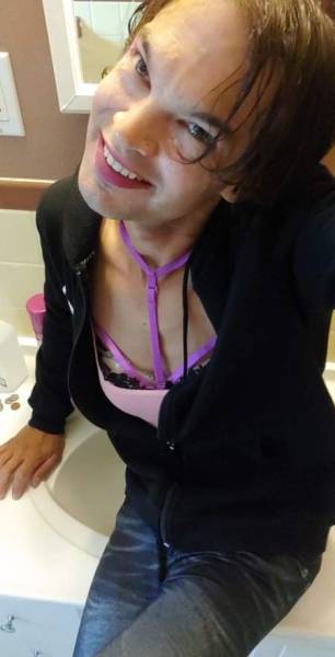 chantalsissy069:rabbitad91-deactivated20230216:Always happy to help sissy faggot