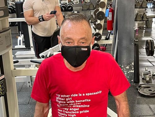 My new shirt with Virgin America (VX), Airbus aircraft names. And my new FitnessSF N95 mask. 08JAN21