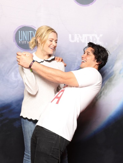 Eliza Taylor & Bob Morley 12c225f3c84bb09e6c16595c13f260b4248e66f7