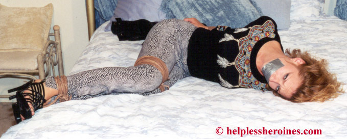 bondagehedgehog:  Goldie Blair