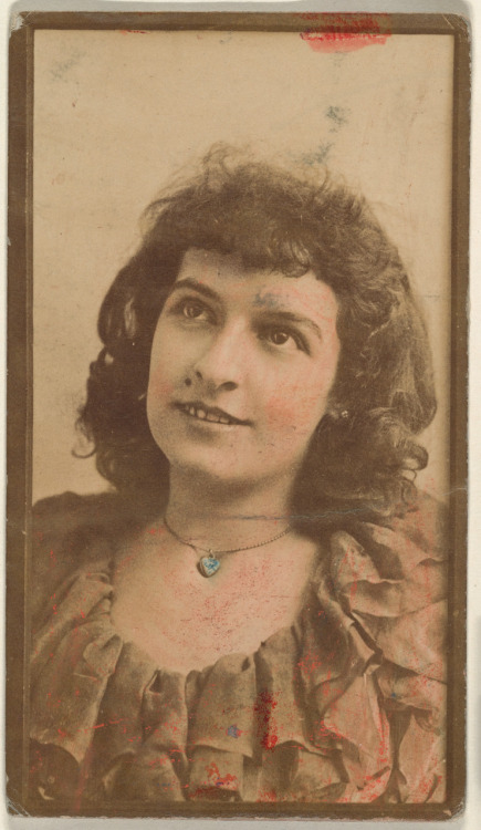 Actress with blue necklace, 1880s. Trading card (N668) from the Jefferson Burdick collection at Met 