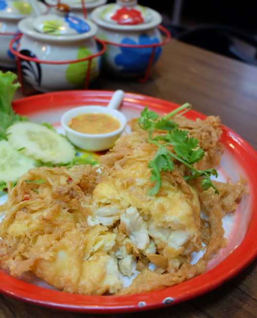 Omelette Crab Bomb