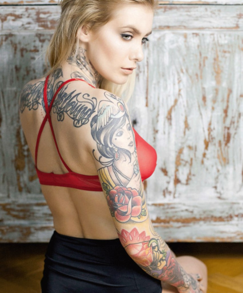 itsall1nk:  More Hot Tattoo Girls athttp://hot-tattoo-girls.blogspot.com
