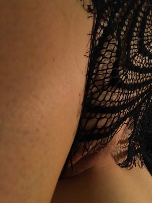 maxfitsocal: maxfitsocal:  Give to me your leather Take from me My lace  {your city…my mountains} 