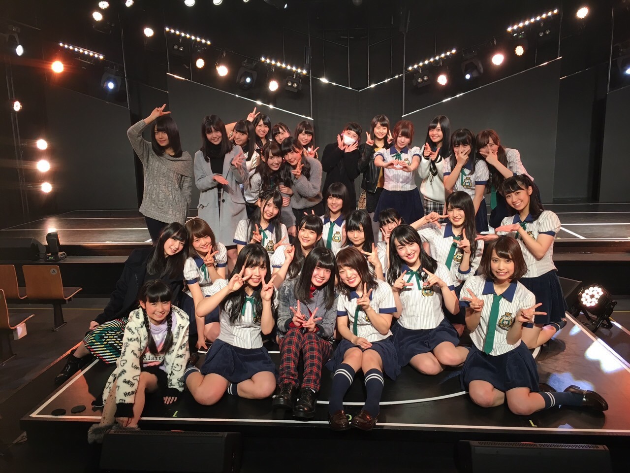 kuroiyuki88: Anai Chihiro Google+ English Translation 2015/12/27  20:16梅の卒業公演終わりました！Ume’s
