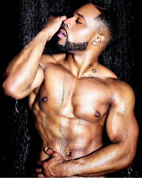 DAPPEREROTICSEXY