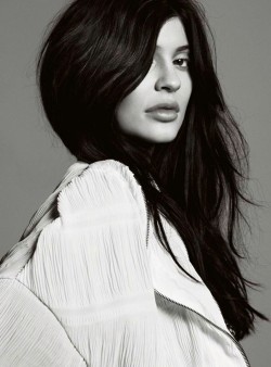 runwayandbeauty:  Kylie Jenner - Elle UK