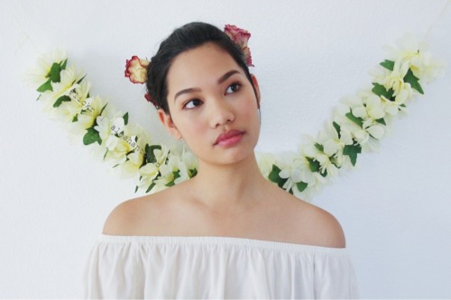 blonue:  Series by up and coming photographer Aleah Antonio                   💐🌹🌷🌾🌼🌺🌻  https://flickr.com/photos/aleahantonio/
