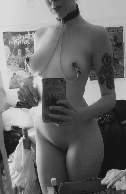 highfunctioningwinchester:  teeth around my nipples please