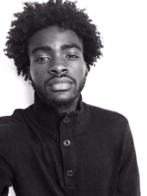 bitemebands: blvck–vodka: afrorevolution: Twitter : @AaronJOates ❤️