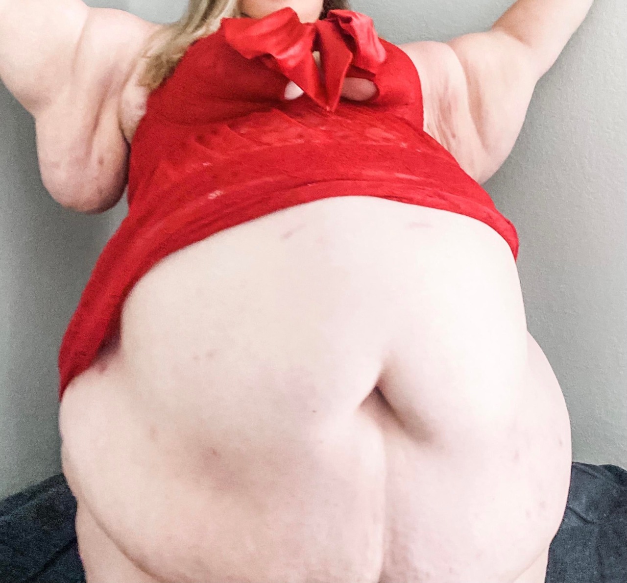 a-frank-admirer:Splendorous is a belly that porn pictures