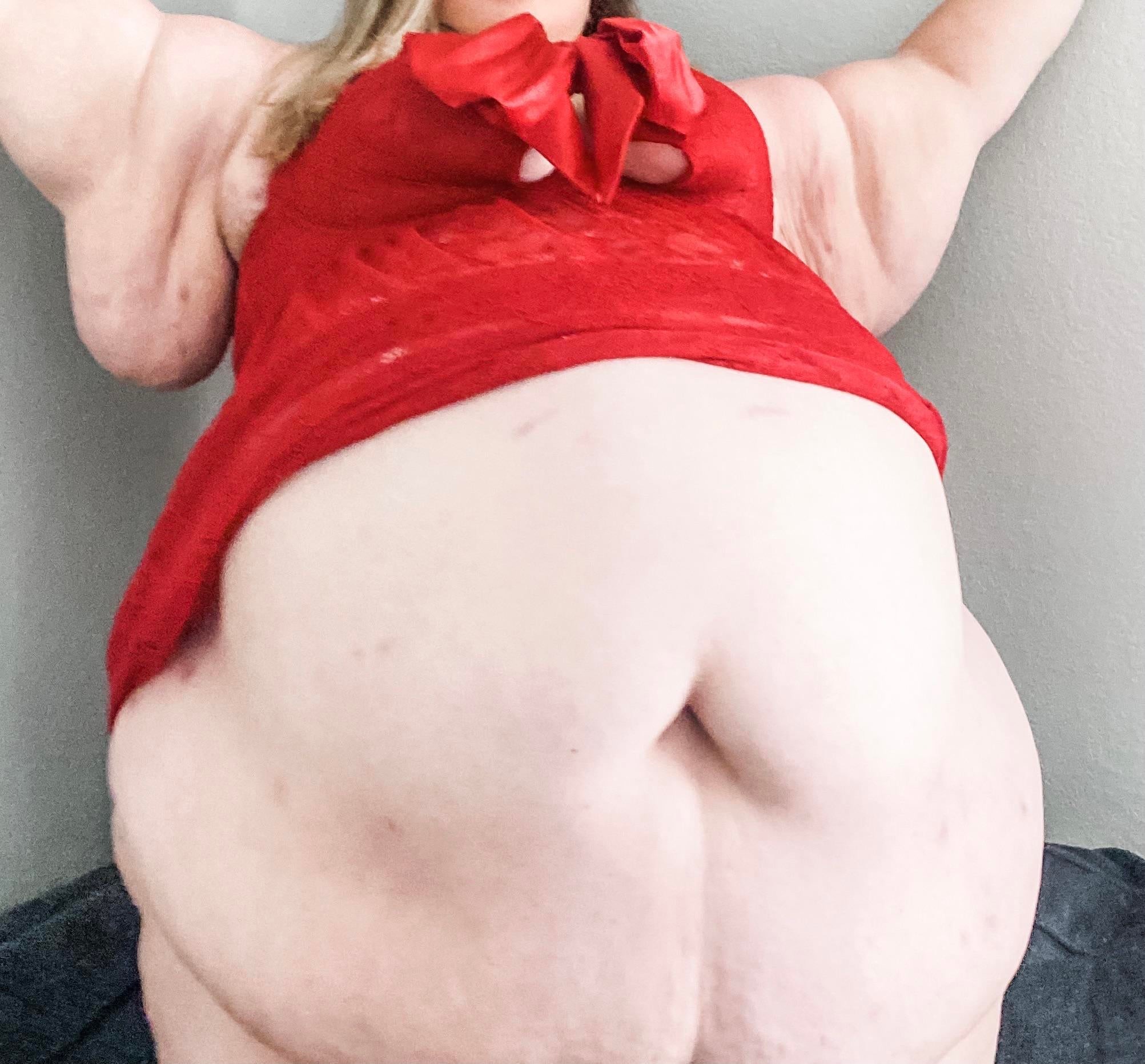 Porn photo a-frank-admirer:Splendorous is a belly that