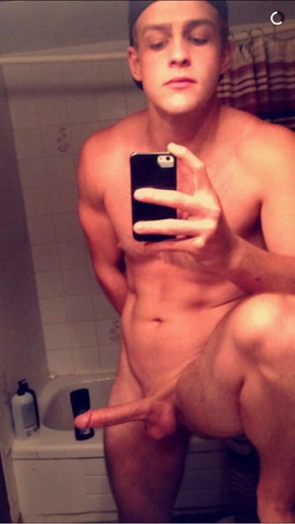 sextinguys:  The Empire strikes back & still needs dick🍆 :p His other photos: Here  Thanks for submitting via kik messenger, my kik is: Sextinguys 