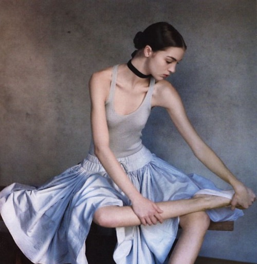 a-state-of-bliss: Harpers Bazaar US Feb 2002 - Maria Carla Boscono by Patrick Demarchelier 