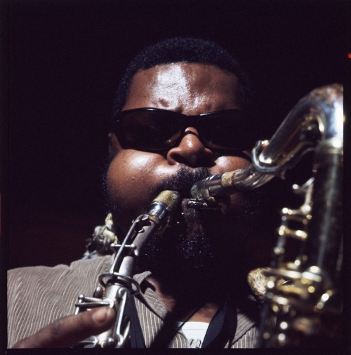 jazz-improvisation:Roland Kirk, 1968Photo: adult photos