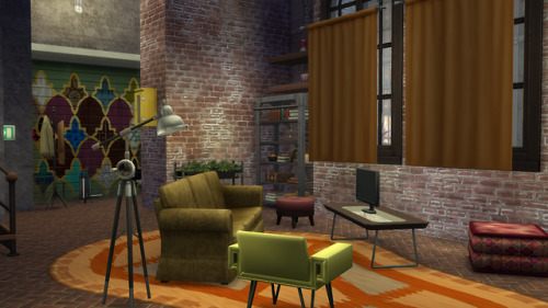 L’EntrepôtI really enjoyed playing in this home. No cc and fully furnished. No move objects needed.1