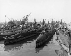 ww1ww2photosfilms:    US submarines Bashaw,