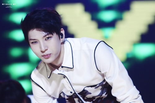 prince-taekwoon:do not edit | © my breeze my