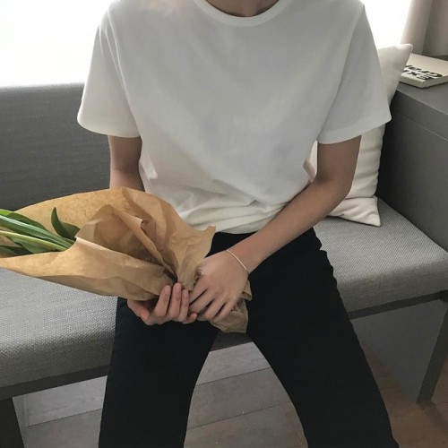 synqra: https://www.instagram.com/p/BRIlnssFsB9/