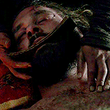 maxxrockatanski:  Ragnar + hands